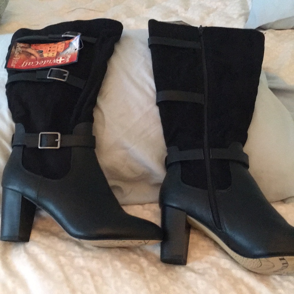 Bella Vita wide calf black boots